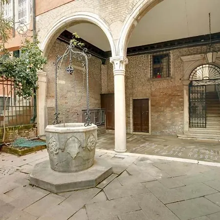 Grimaldi Cannaregio * Venetië