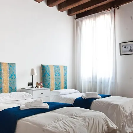 Grimaldi Cannaregio Διαμέρισμα *