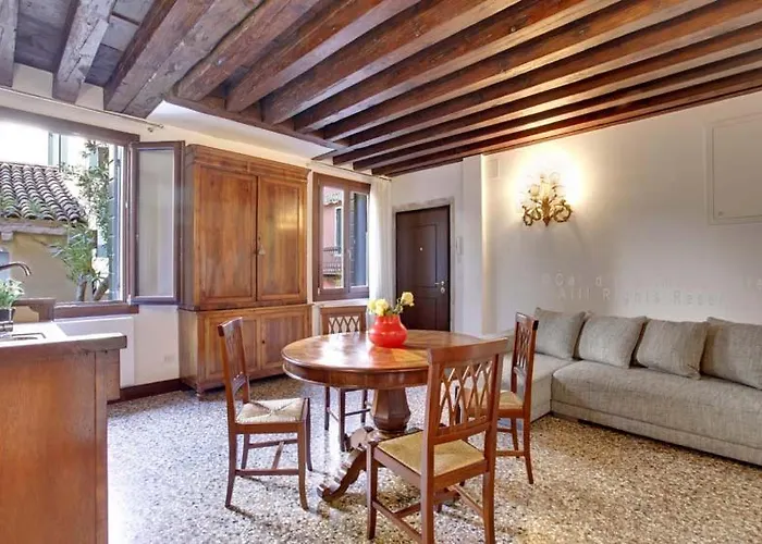 Grimaldi Cannaregio 公寓