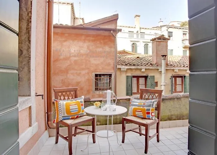 Grimaldi Cannaregio 公寓 *